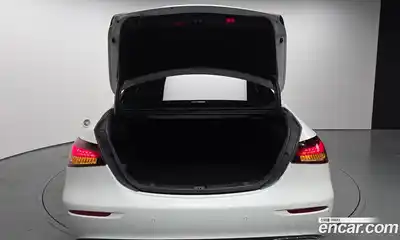 Mercedes-Benz E-Class 2021 2.0 Автомат в Москве № 194279, миниатюра 4