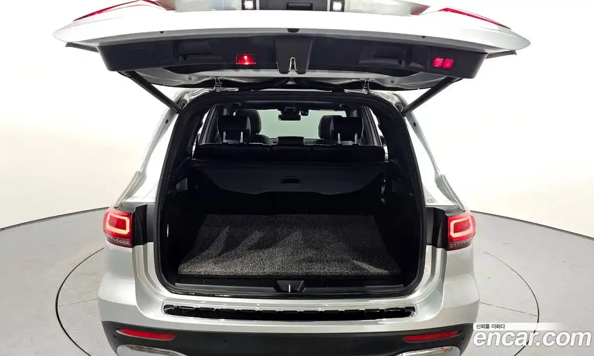 Mercedes-Benz GLB-Class 2021 2.0 Автомат в Москве № 194658, фото 18