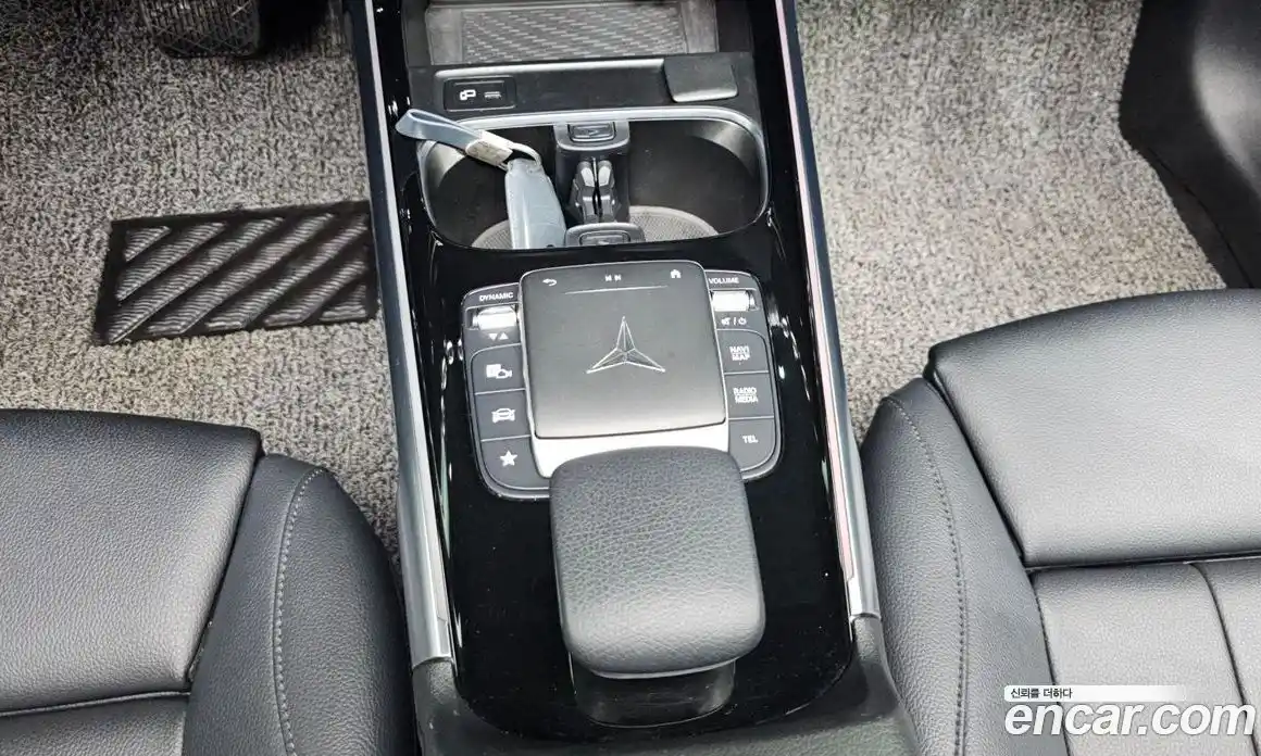 Mercedes-Benz GLB-Class 2021 2.0 Автомат в Москве № 194658, фото 19