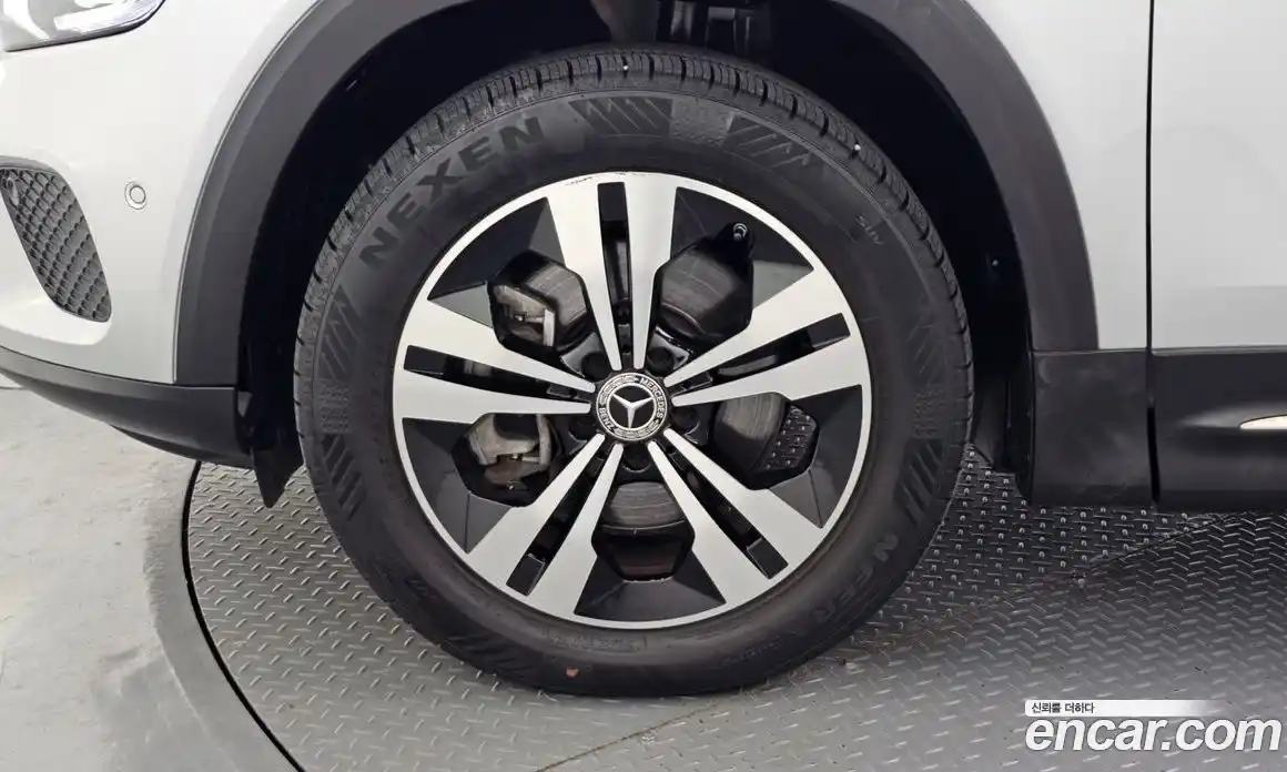 Mercedes-Benz GLB-Class 2021 2.0 Автомат в Москве № 194658, фото 8