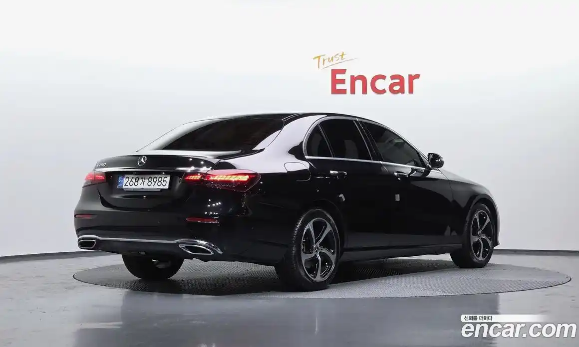 Mercedes-Benz E-Class 2021 2.0 Автомат в Москве № 194809, фото 17