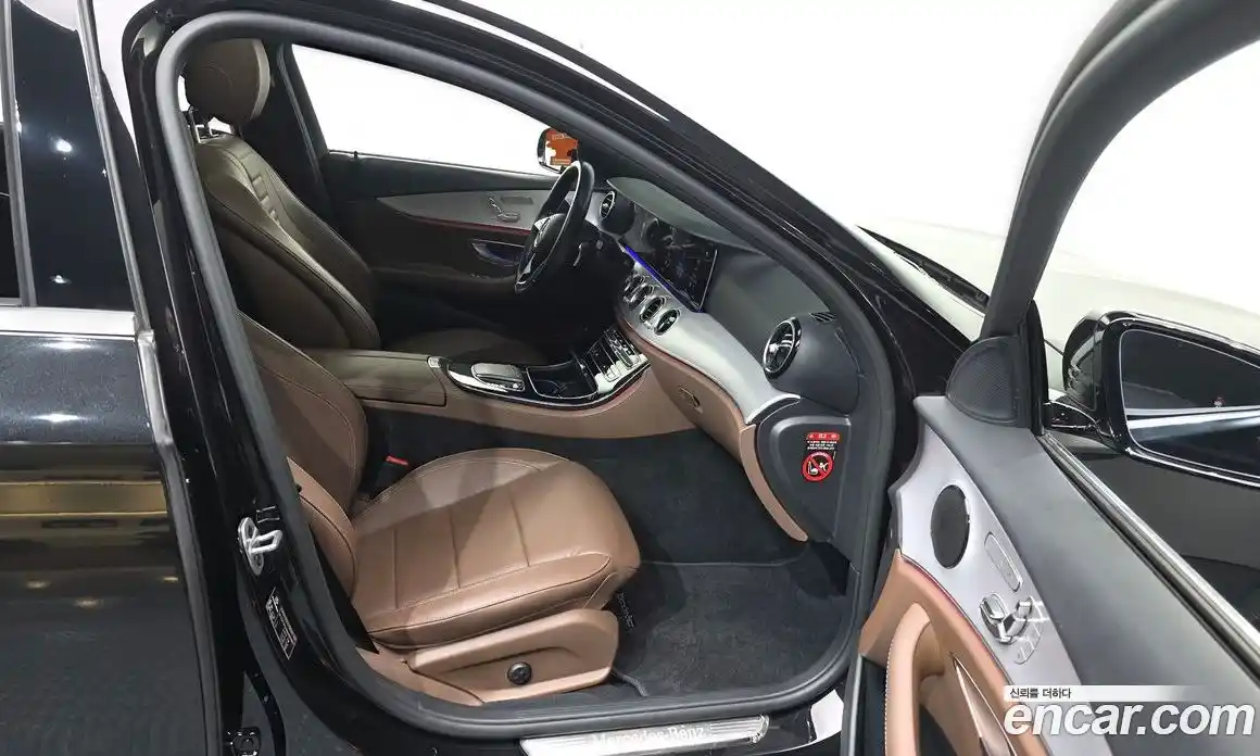 Mercedes-Benz E-Class 2021 2.0 Автомат в Москве № 194809, фото 18