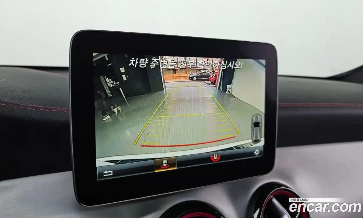 Mercedes-Benz GLA-Class 2017 2.0 Автомат в Москве № 194994, фото 15