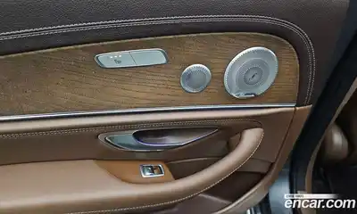 Mercedes-Benz E-Class, 2020