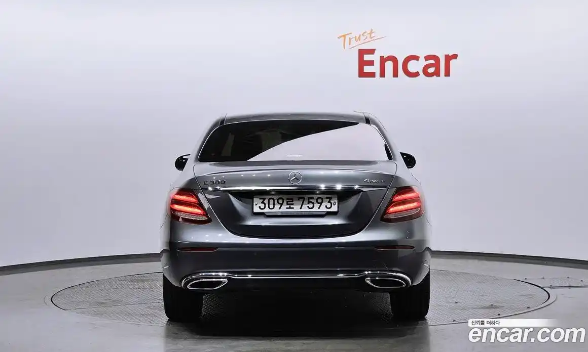 Mercedes-Benz E-Class 2020 2.0 Автомат в Москве № 195139, фото 13