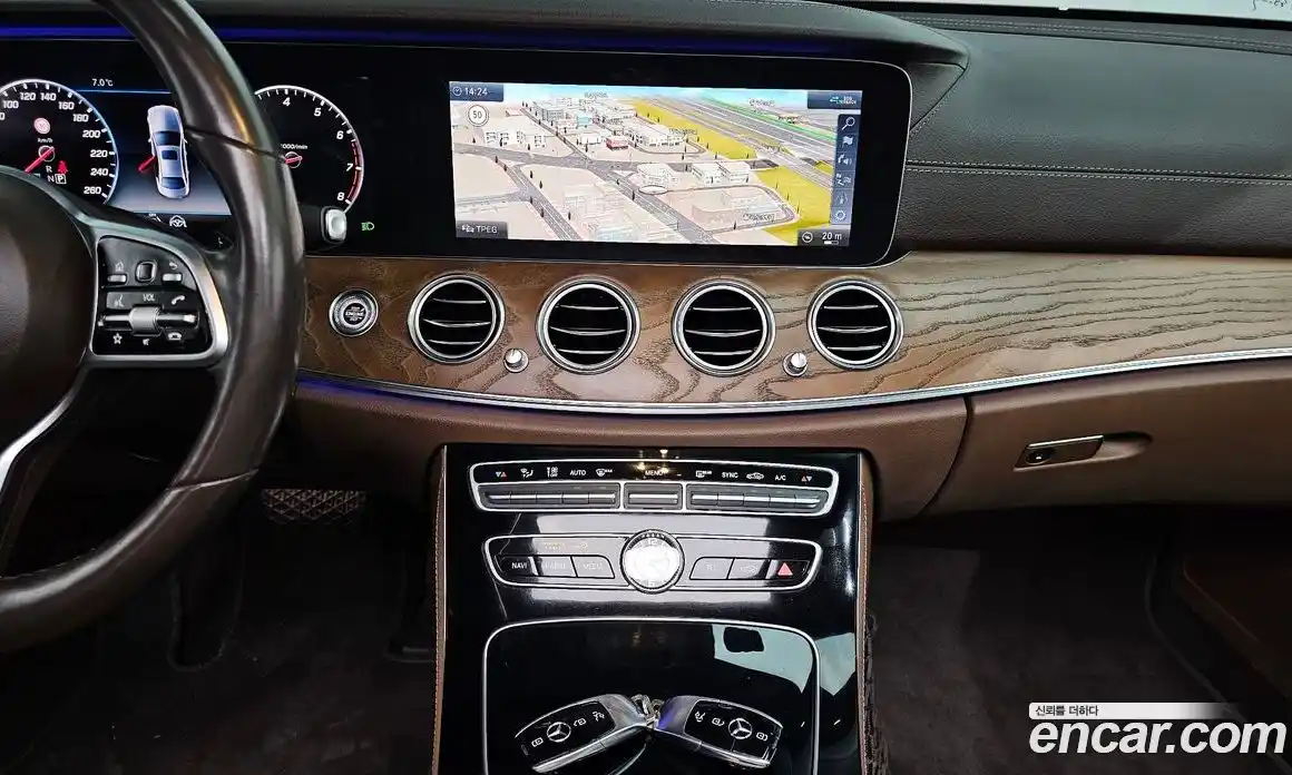 Mercedes-Benz E-Class 2020 2.0 Автомат в Москве № 195139, фото 15