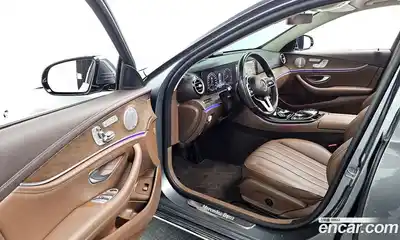 Mercedes-Benz E-Class 2020 2.0 Автомат в Москве № 195139, миниатюра 5