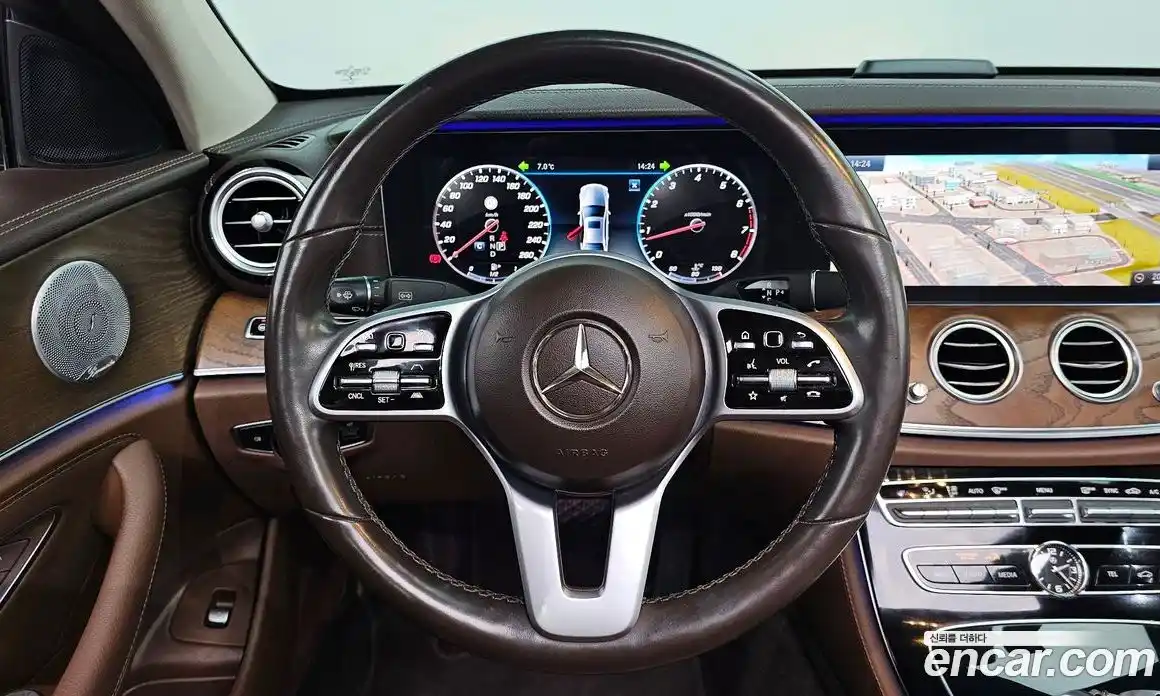 Mercedes-Benz E-Class 2020 2.0 Автомат в Москве № 195139, фото 6