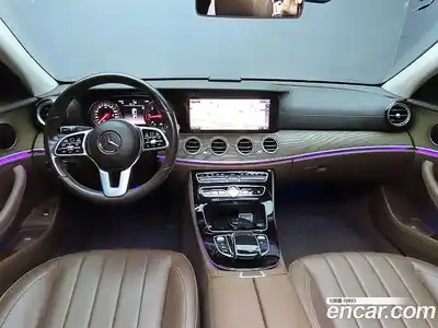 Mercedes-Benz E-Class 2019 1.9 Автомат в Москве № 195250, миниатюра 7