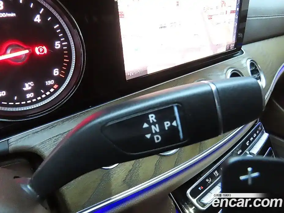 Mercedes-Benz E-Class 2019 1.9 Автомат в Москве № 195250, фото 9