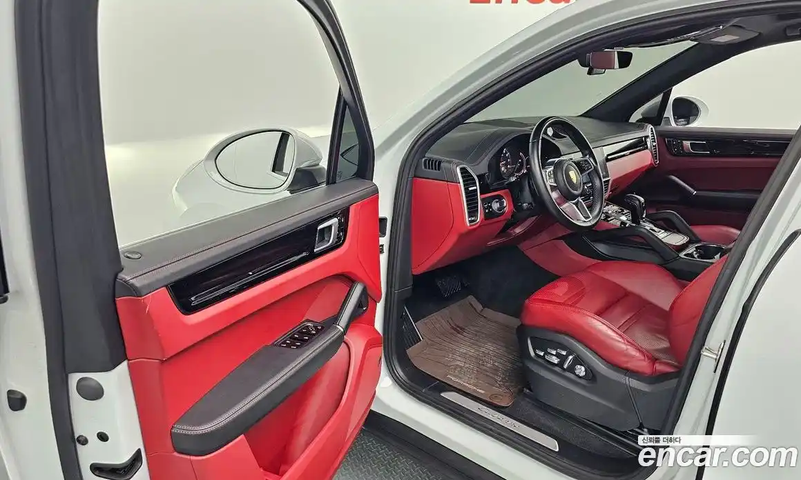 Porsche Cayenne 2020 3.0 Автомат в Москве № 197604, фото 10