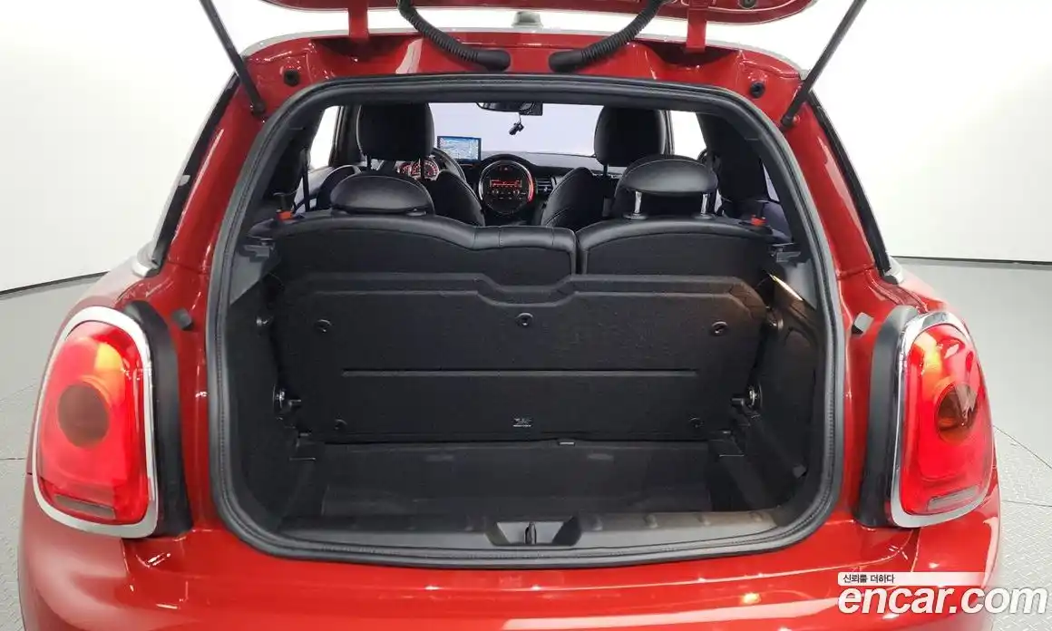 Mini Cooper 2014 1.5 Автомат в Москве № 198465, фото 3