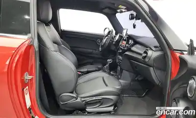 Mini Cooper 2014 1.5 Автомат в Москве № 198465, миниатюра 9