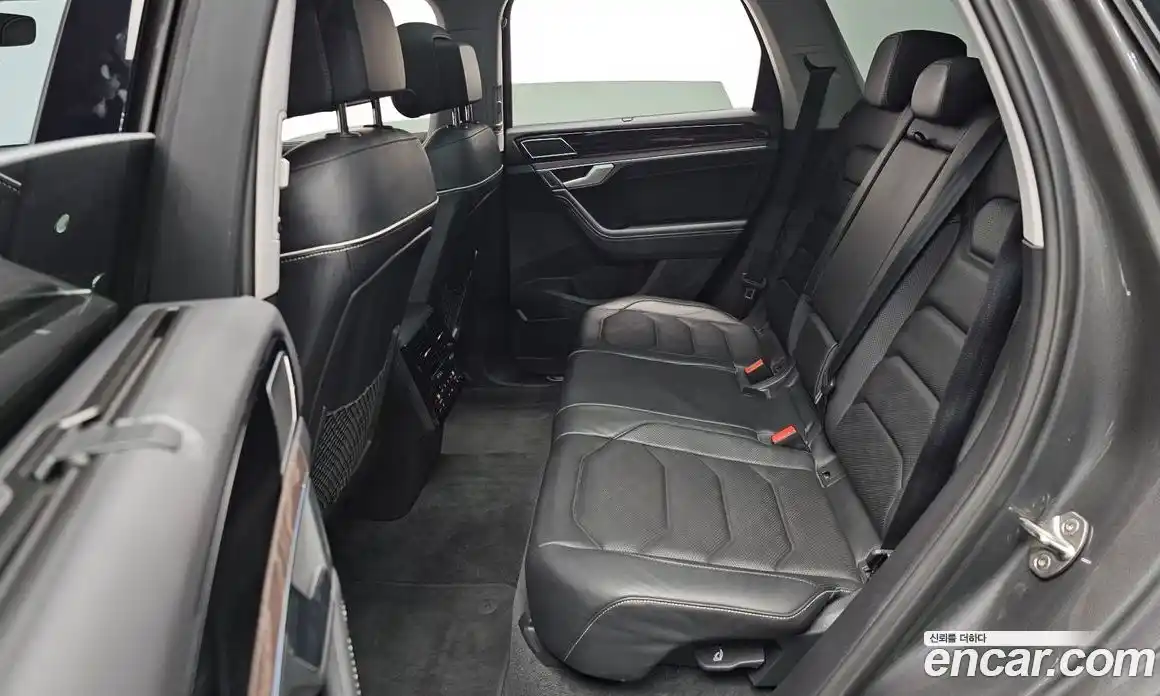 Volkswagen Touareg 2024 3.0 Автомат в Москве № 199089, фото 11