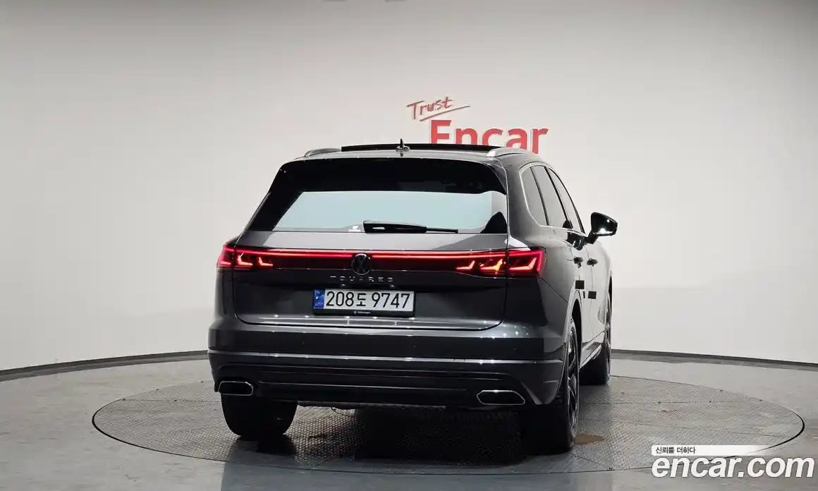 Volkswagen Touareg 2024 3.0 Автомат в Москве № 199089, фото 3