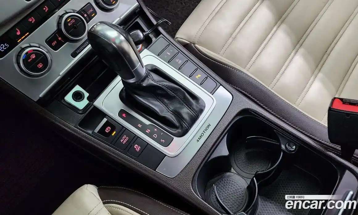 Volkswagen CC 2014 2.0 Автомат в Москве № 199257, фото 9