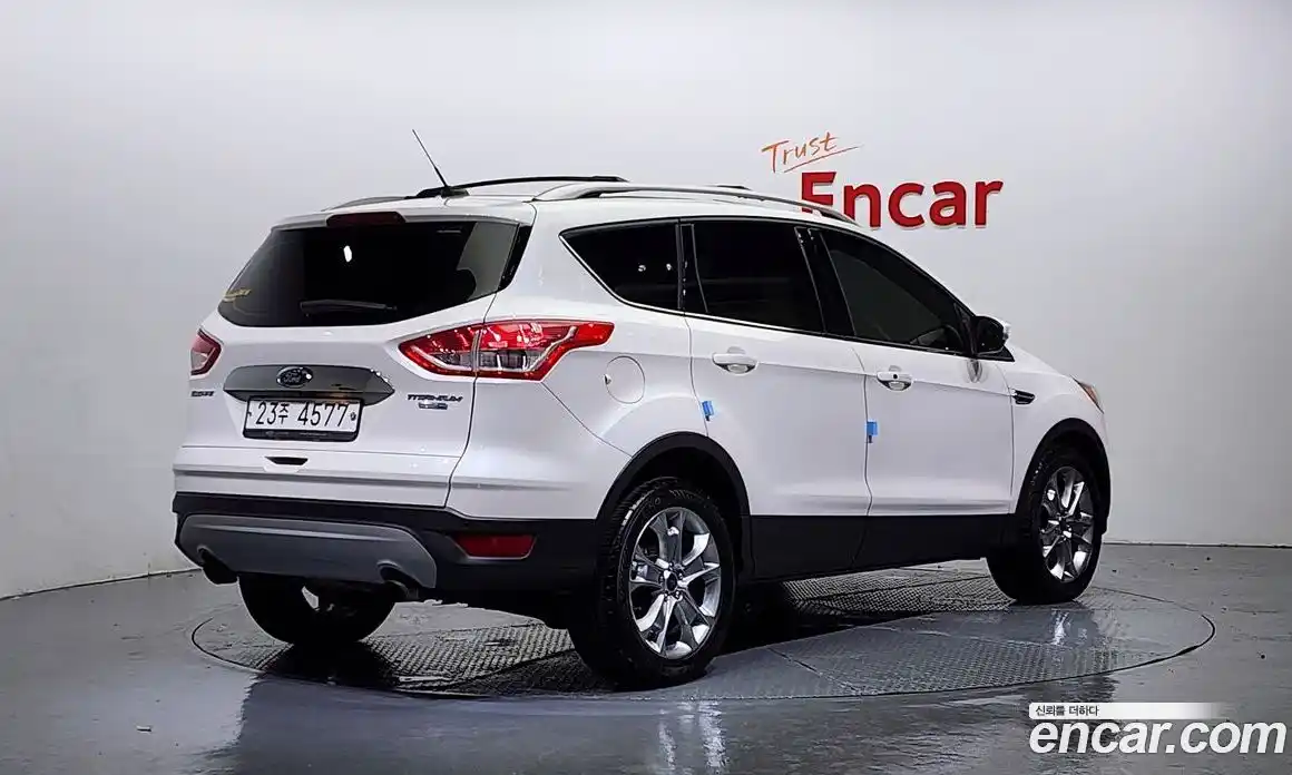 Ford Escape 2014 2.0 Автомат в Москве № 199839, фото 1