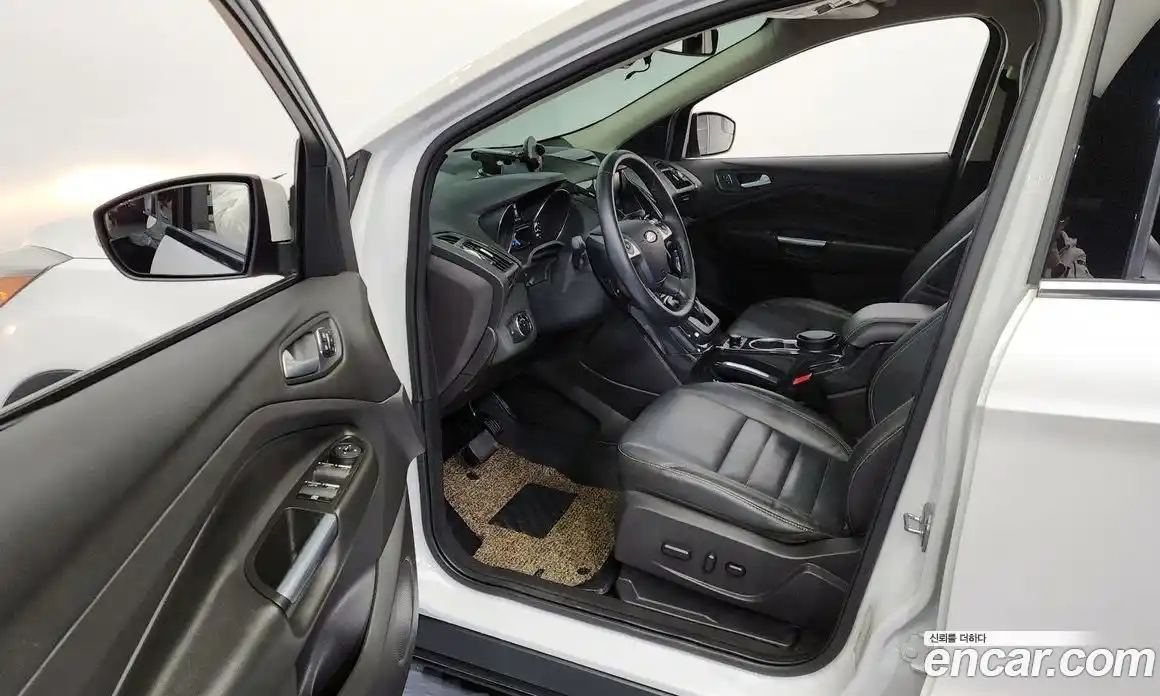 Ford Escape 2014 2.0 Автомат в Москве № 199839, фото 15