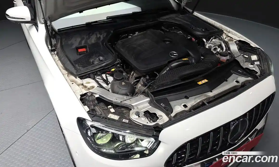 Mercedes-Benz E-Class 2022 2.0 Автомат в Москве № 202387, фото 19