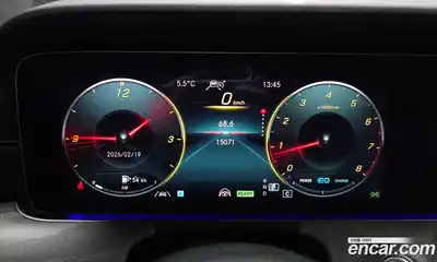 Mercedes-Benz E-Class 2022 2.0 Автомат в Москве № 202387, миниатюра 4