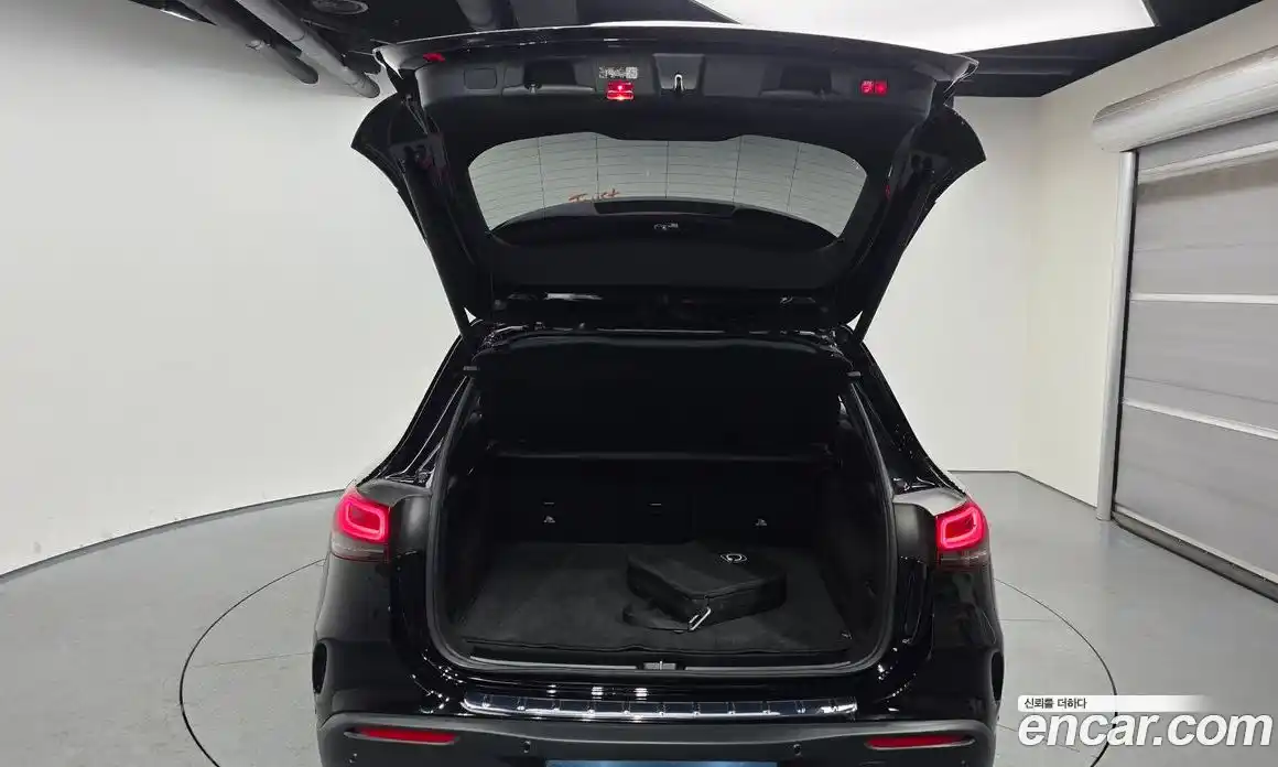 Mercedes-Benz EQA 2023 0.2 Автомат в Москве № 203388, фото 13