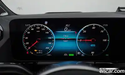 Mercedes-Benz EQA 2023 0.2 Автомат в Москве № 203388, миниатюра 2