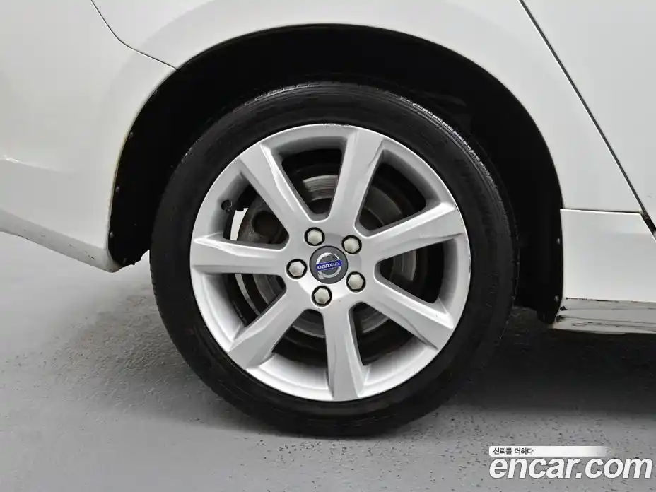 Volvo V60 2016 2.0 Автомат в Москве № 206605, фото 5