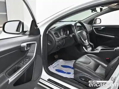 Volvo V60 2016 2.0 Автомат в Москве № 206605, миниатюра 8