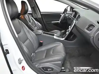 Volvo V60 2016 2.0 Автомат в Москве № 206605, миниатюра 9