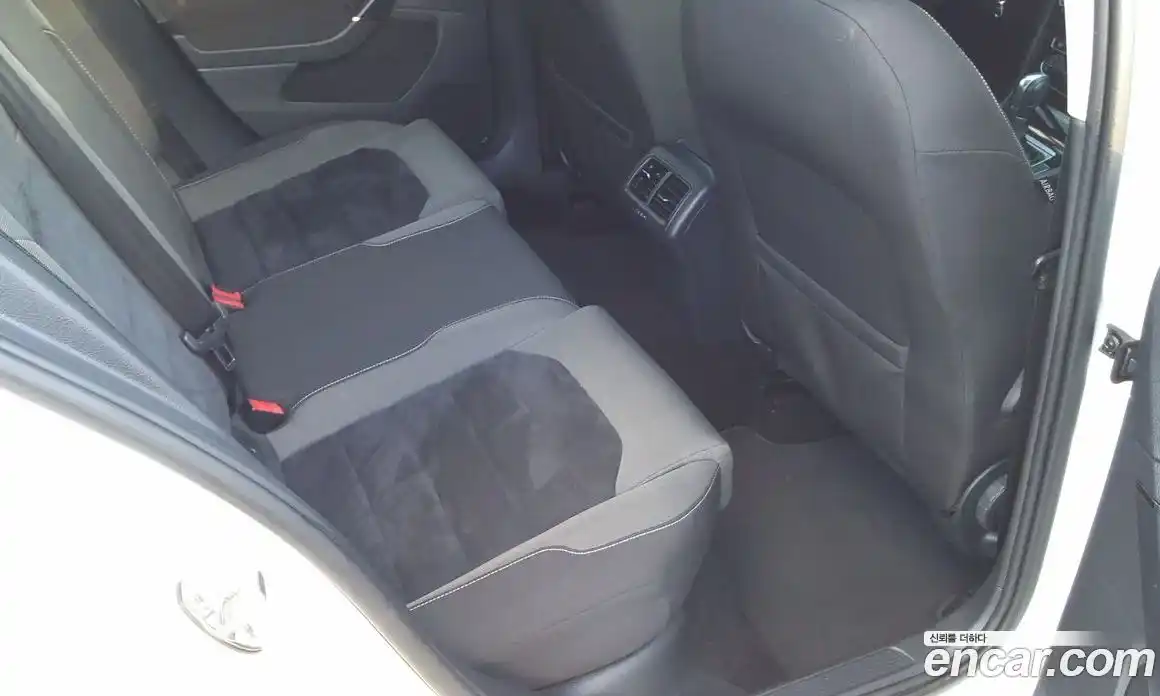 Volkswagen Golf 2015 2.0 Автомат в Москве № 208380, фото 12