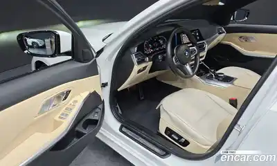 BMW 3-Series 2022 2.0 Автомат в Москве № 211278, миниатюра 11