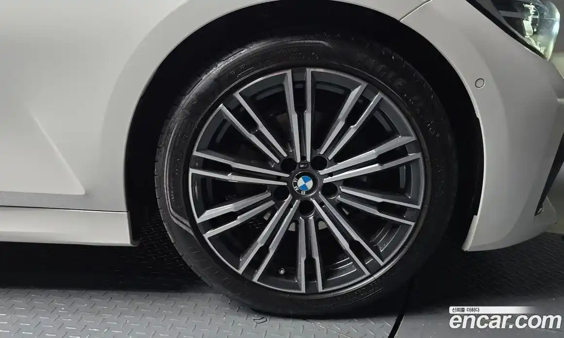 BMW 3-Series 2022 2.0 Автомат в Москве № 211278, фото 5