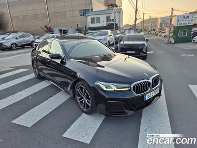 BMW 5-Series, 2022
