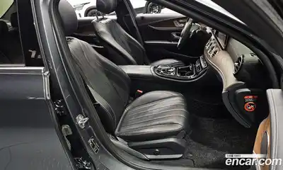 Mercedes-Benz E-Class, 2018