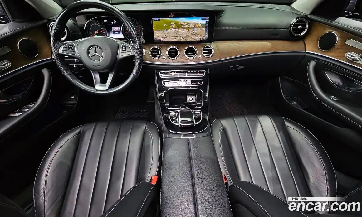 Mercedes-Benz E-Class 2018 1.9 Автомат в Москве № 212126, фото 11