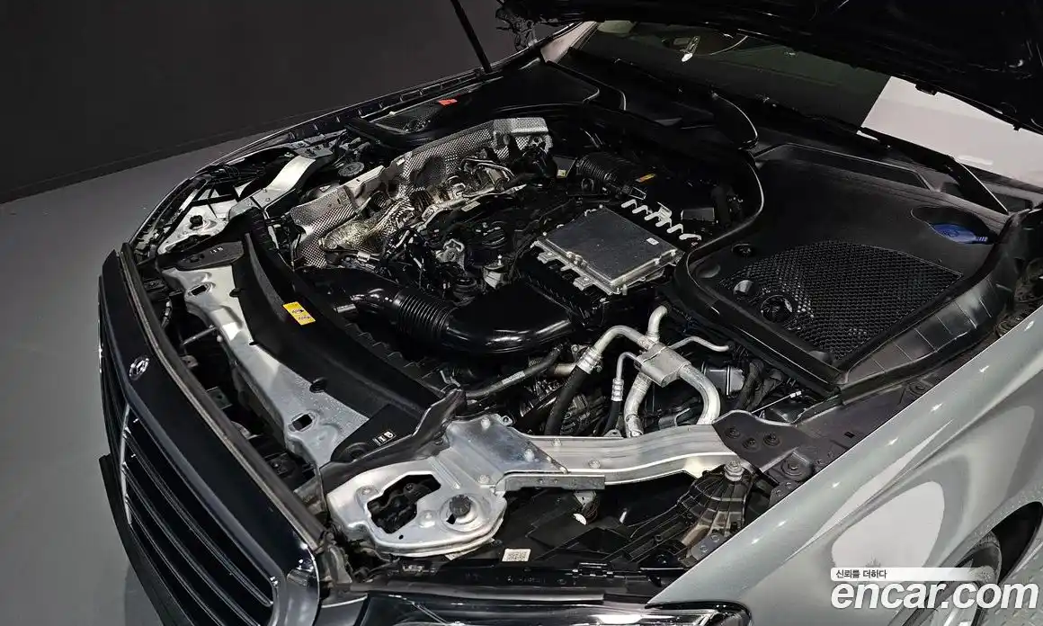 Mercedes-Benz E-Class 2018 1.9 Автомат в Москве № 212126, фото 5