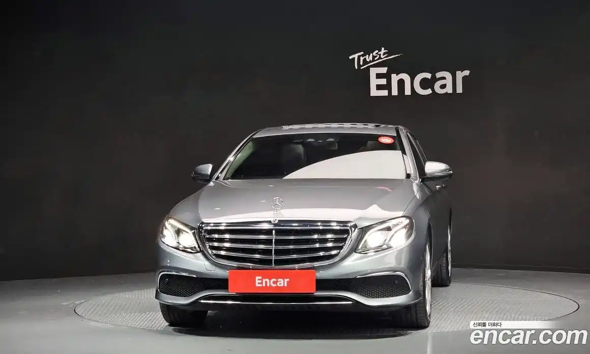 Mercedes-Benz E-Class 2018 1.9 Автомат в Москве № 212126, фото 6