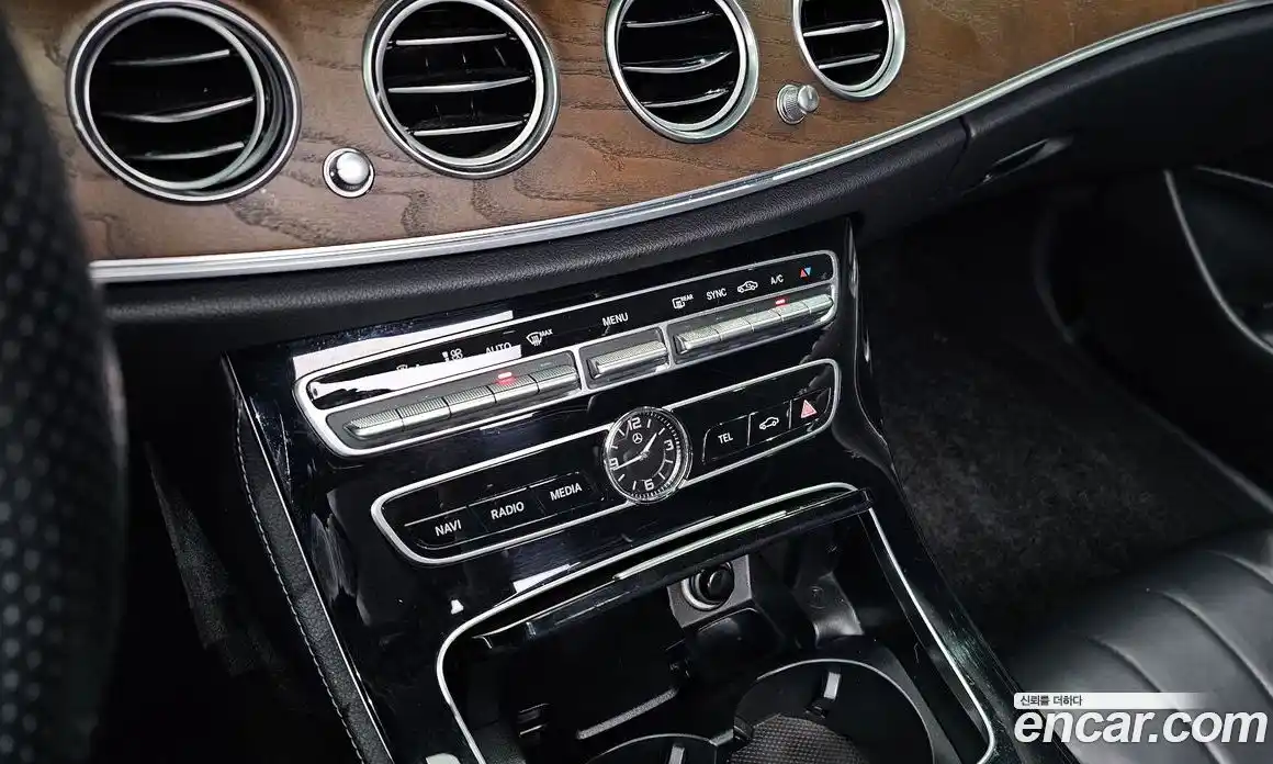 Mercedes-Benz E-Class 2018 1.9 Автомат в Москве № 212126, фото 8