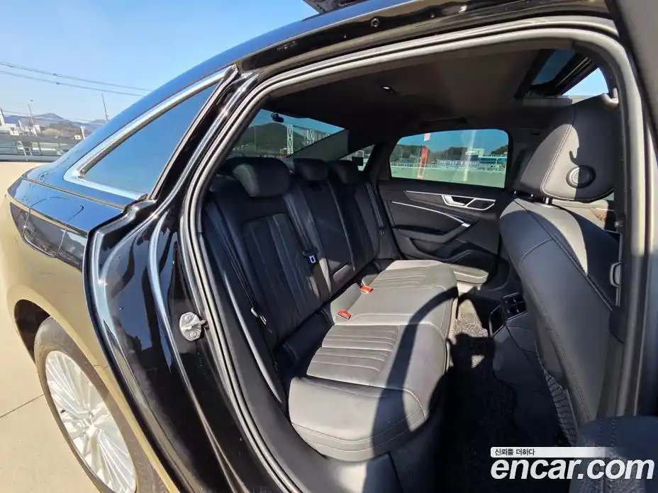 Audi A6 2020 2.0 Автомат в Москве № 212723, фото 14