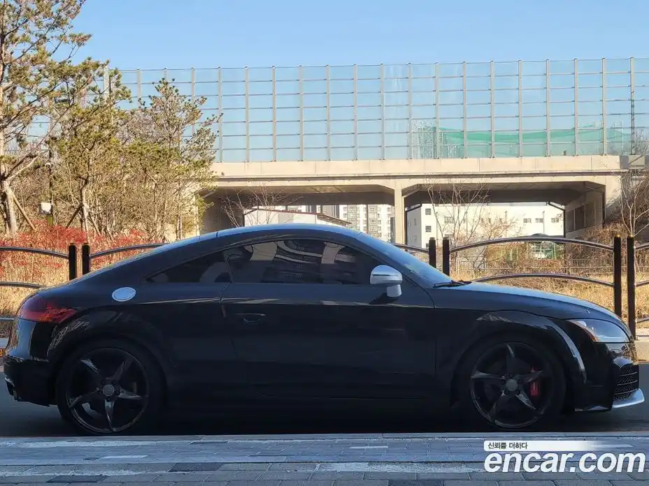 Audi TT 2008 2.0 Автомат в Москве № 212736, фото 5