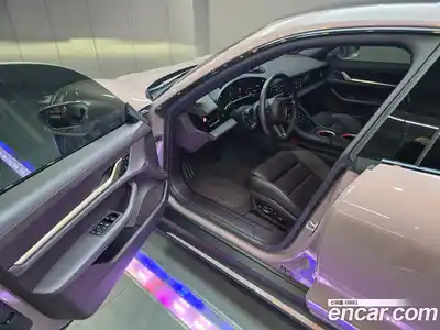 Porsche Taycan 2022 0.1 Автомат в Москве № 213000, миниатюра 12