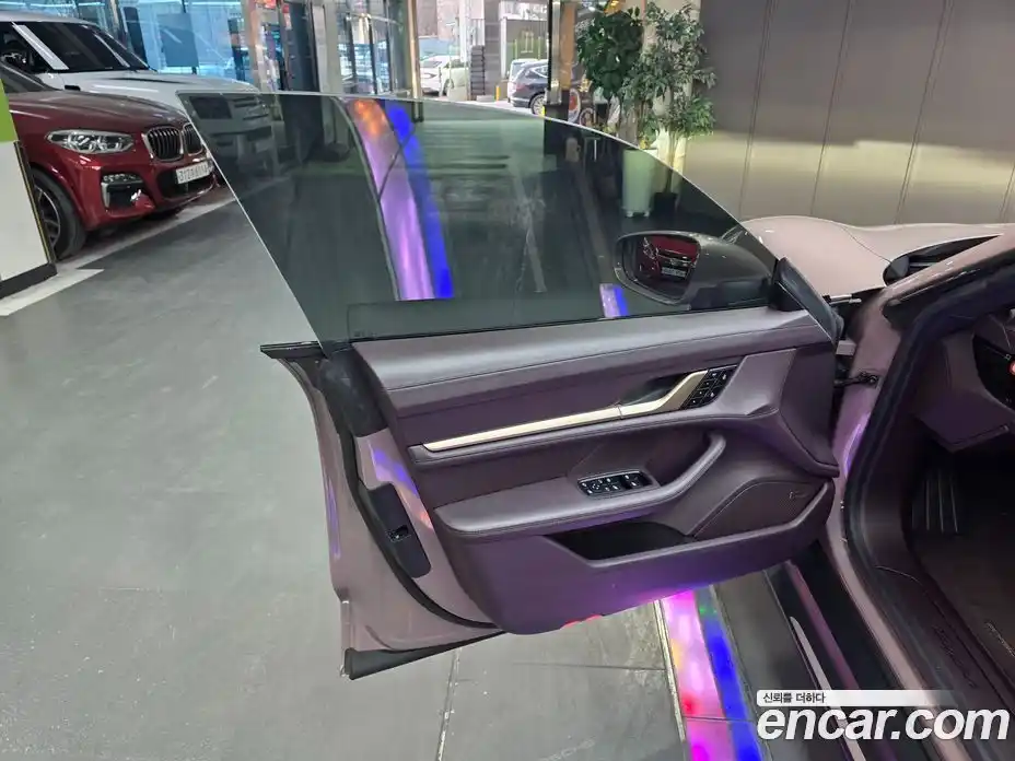 Porsche Taycan 2022 0.1 Автомат в Москве № 213000, фото 13