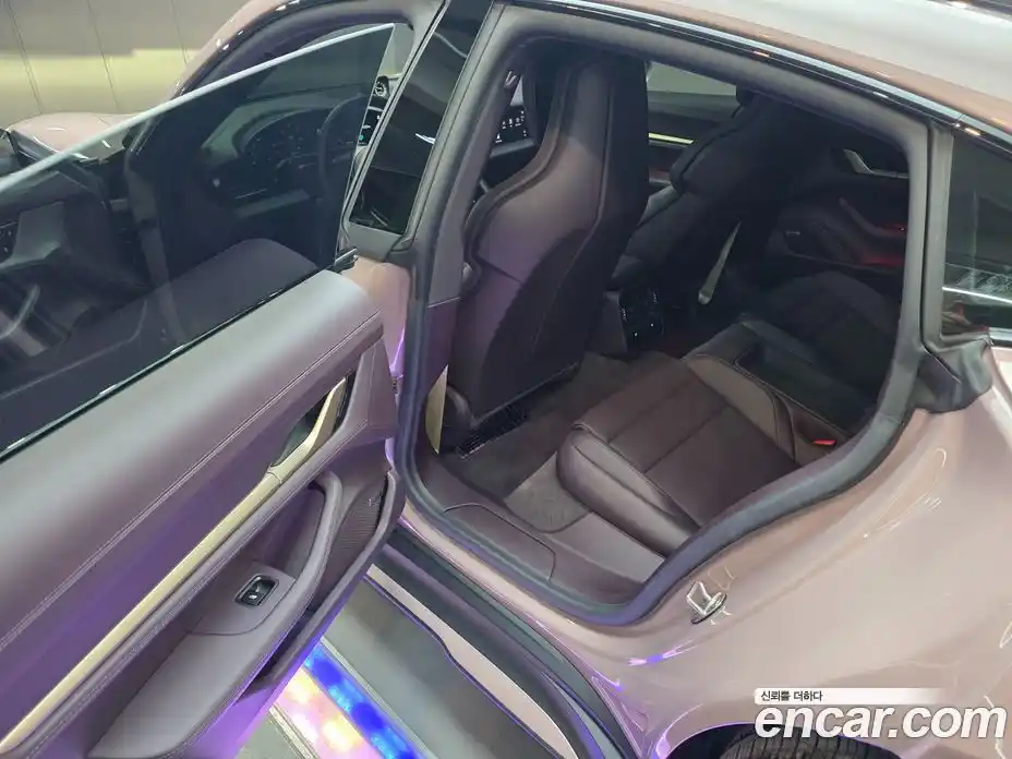 Porsche Taycan 2022 0.1 Автомат в Москве № 213000, фото 14