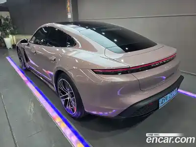 Porsche Taycan 2022 0.1 Автомат в Москве № 213000, миниатюра 2