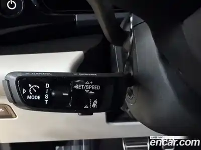 Porsche Macan 2025 0.2 Автомат в Москве № 213029, миниатюра 12