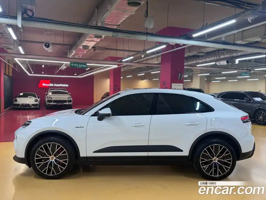 Porsche Macan 2025 0.2 Автомат в Москве № 213029, фото 3