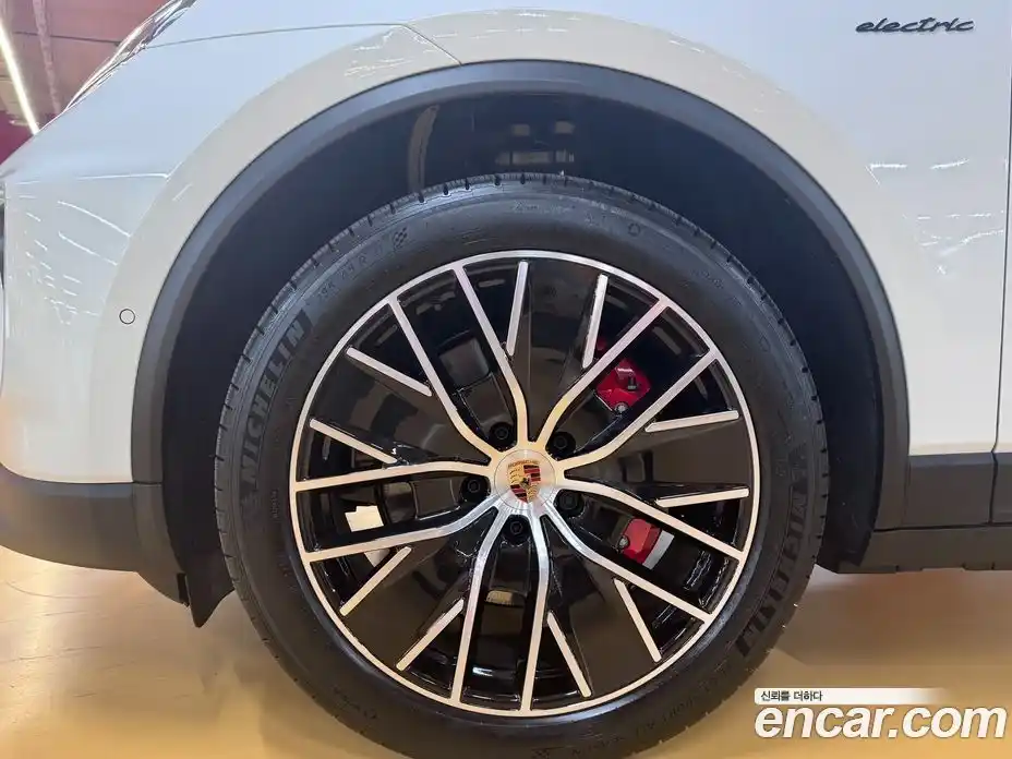 Porsche Macan 2025 0.2 Автомат в Москве № 213029, фото 6