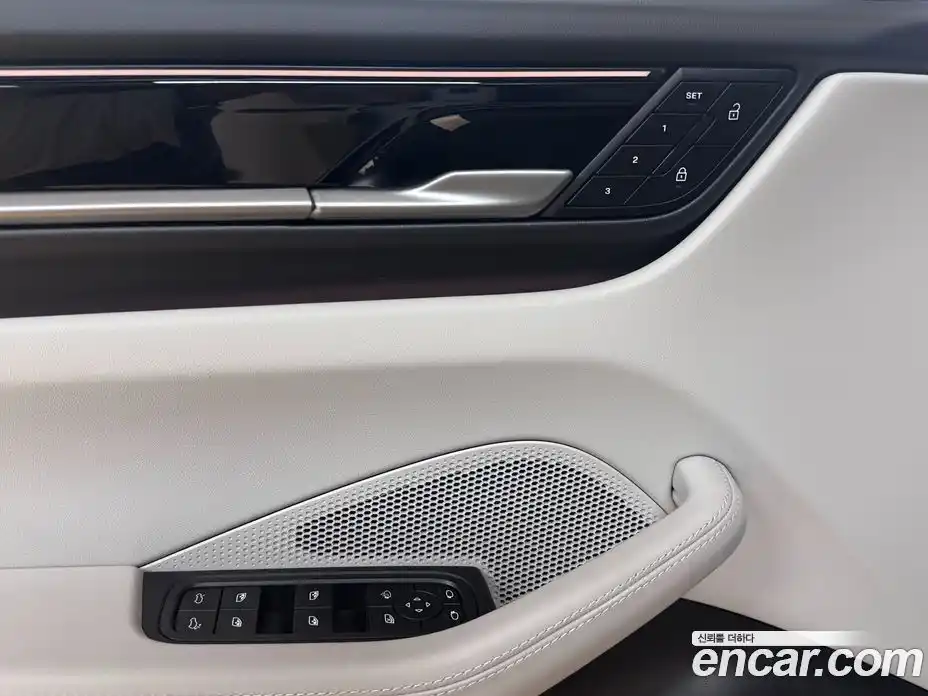 Porsche Macan 2025 0.2 Автомат в Москве № 213029, фото 7