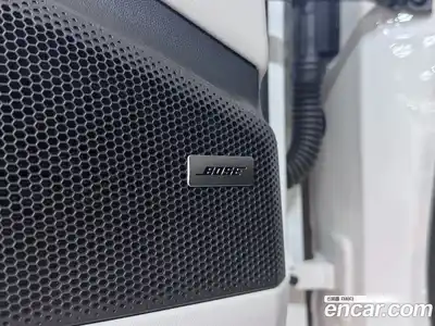 Porsche Macan 2025 0.2 Автомат в Москве № 213029, миниатюра 8