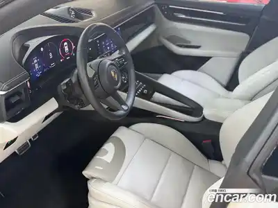 Porsche Macan 2025 0.2 Автомат в Москве № 213029, миниатюра 10